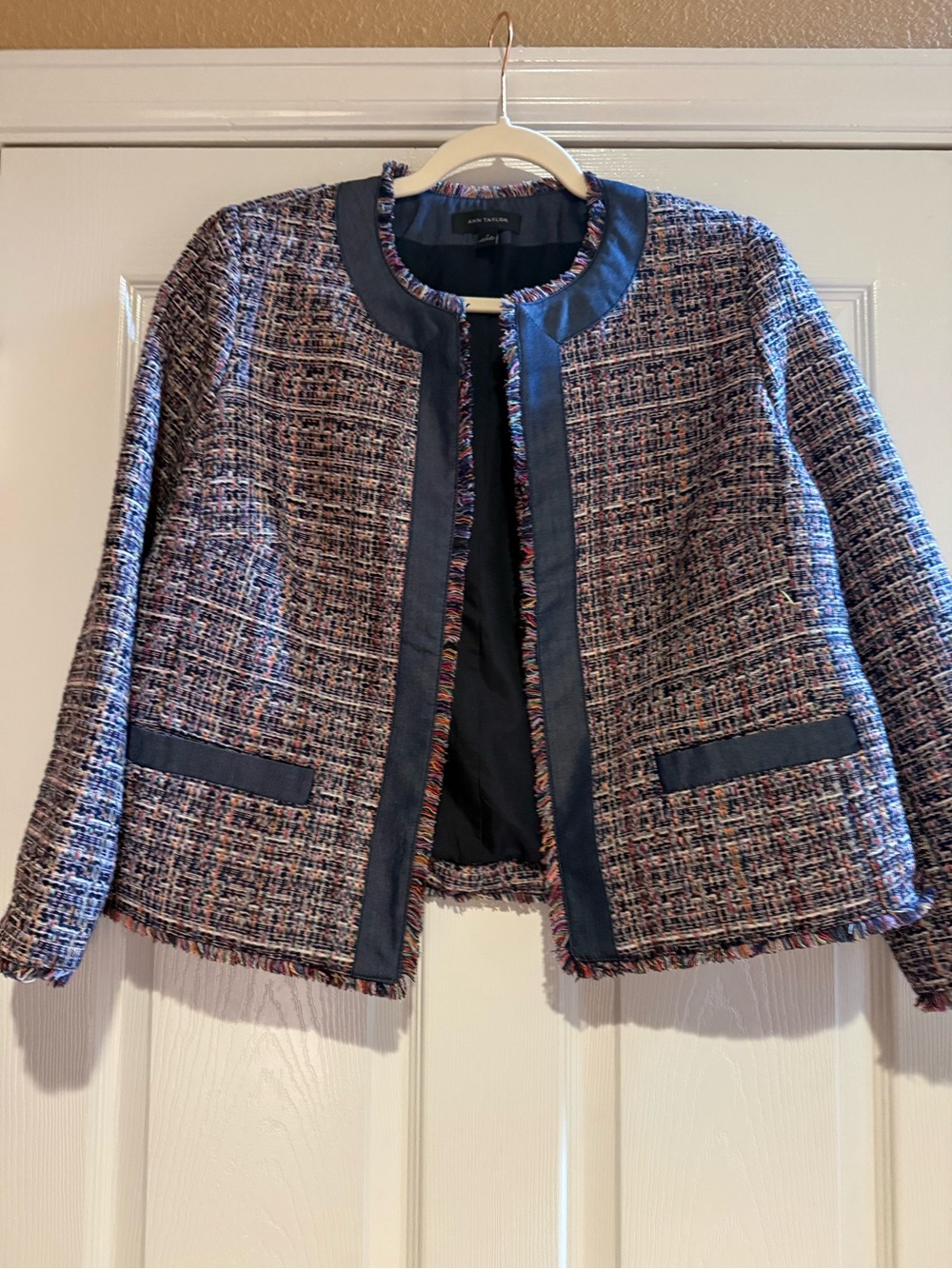 Ann Taylor Multicolor Tweed Fringe Jacket Blazer Navy Trim Size 14 - Picture 2 of 10
